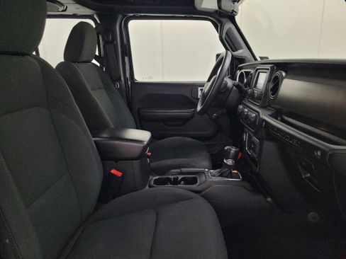 Used 2018 Jeep Wrangler Unlimited Sport AWD/4WD image 21