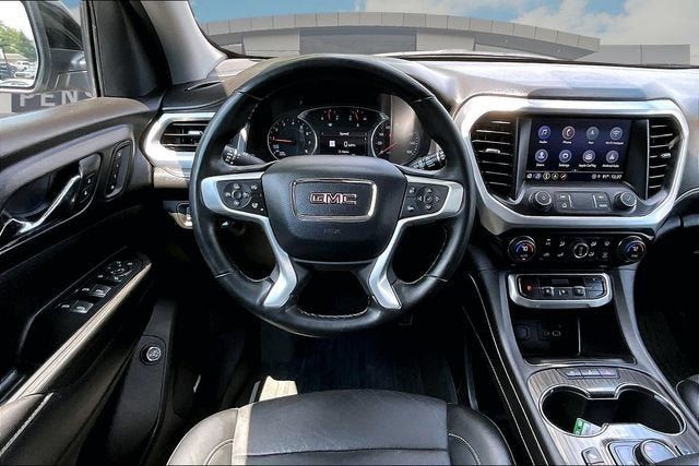 Used 2023 GMC Acadia SLT w/ Preferred Package AWD/4WD image 5