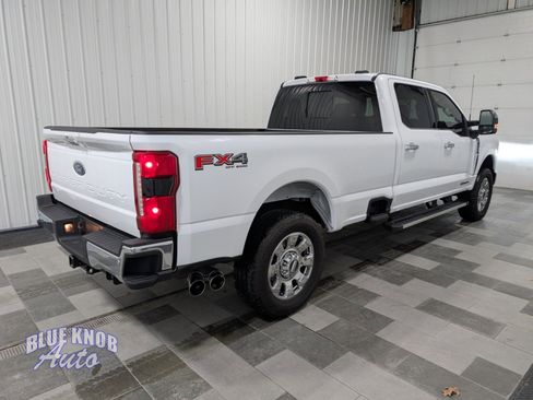 Used 2024 Ford F250 Lariat w/ Chrome Package image 5