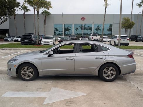 Used 2020 Hyundai Sonata SE w/ Cargo Package image 8