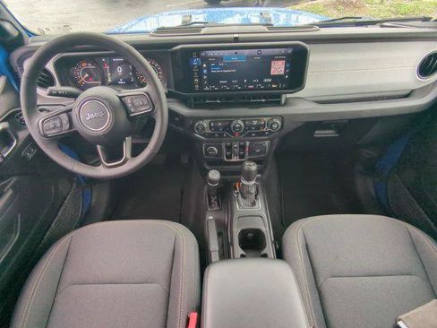 Certified 2025 Jeep Wrangler Unlimited Sport AWD/4WD image 15
