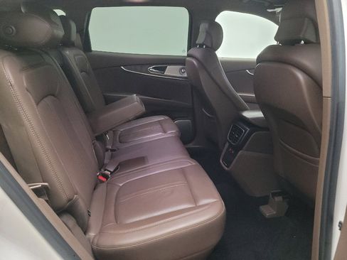 Used 2017 Lincoln MKX Reserve w/ Luxury Package AWD/4WD image 19