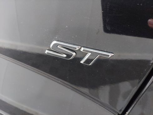 Used 2021 Buick Enclave Essence image 5