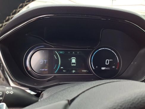 Certified 2022 Kia Niro EX FWD image 13