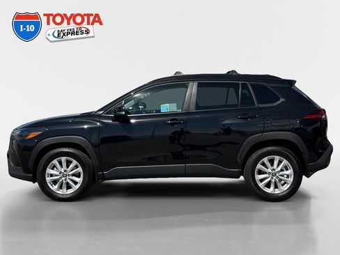 Certified 2026 Toyota Corolla Cross LE FWD image 2