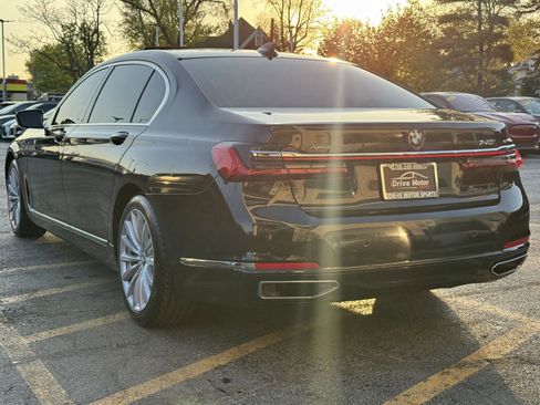 Used 2022 BMW 740i xDrive w/ Premium Package AWD/4WD image 5