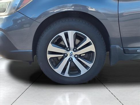 Used 2019 Subaru Outback 2.5i Limited w/ Popular Package #2 image 21