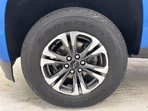 Used 2022 Chevrolet Colorado Z71 w/ Safety Package image 37