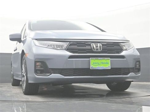 Used 2025 Honda Odyssey Touring image 26