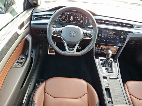 Used 2021 Volkswagen Arteon SEL image 2