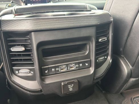 Used 2022 RAM 1500 Limited AWD/4WD image 12