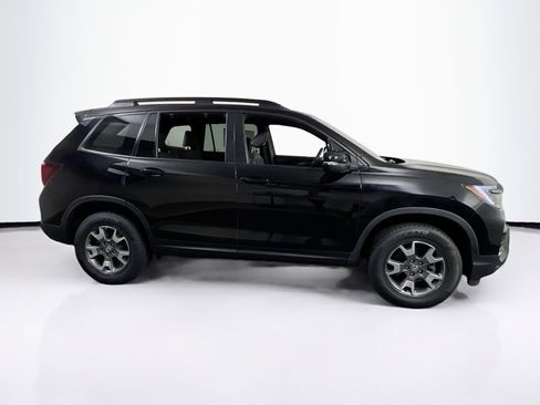 Used 2022 Honda Passport TrailSport image 4