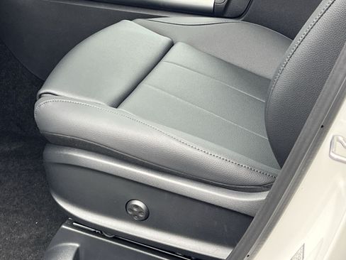 New 2026 Mercedes-Benz GLA 250 4MATIC image 12