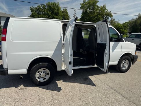 Used 2024 Chevrolet Express 2500 w/ Driver Convenience Package RWD image 32