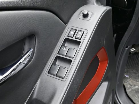 Used 2023 Nissan Frontier PRO-4X w/ Pro Convenience Package image 11