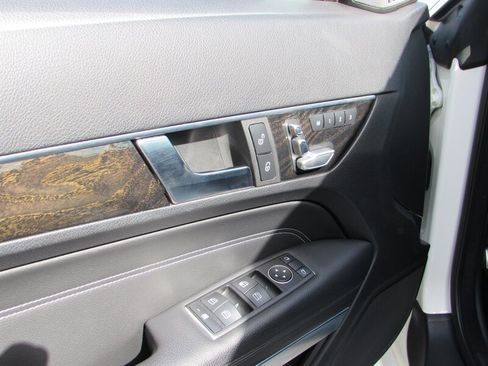 Used 2014 Mercedes-Benz E 550 Cabriolet image 11