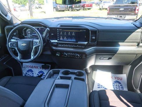 Used 2023 Chevrolet Silverado 1500 LT w/ Protection Package AWD/4WD image 16