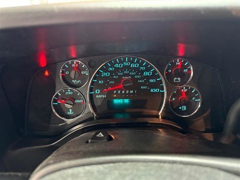 Used 2024 Chevrolet Express 2500 w/ Driver Convenience Package RWD image 16