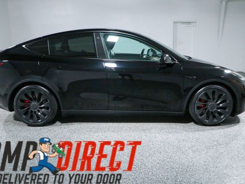 Used 2022 Tesla Model Y Performance AWD/4WD image 6