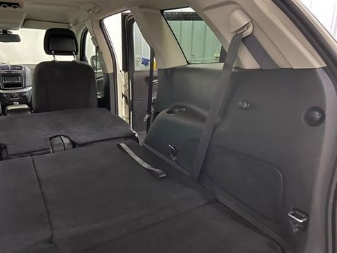 Used 2018 Dodge Journey SE w/ Popular Equipment Group image 15
