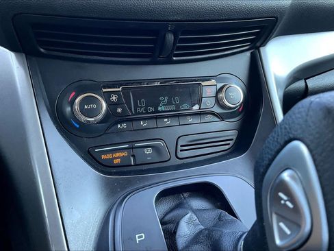 Used 2015 Ford Escape SE w/ Equipment Group 201A FWD image 32