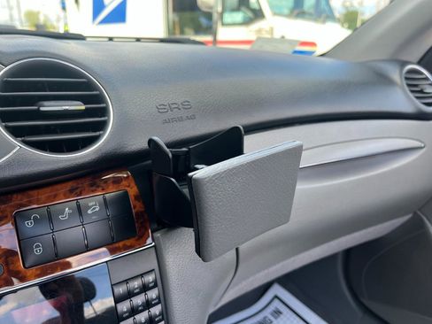 Used 2006 Mercedes-Benz CLK 350 Cabriolet image 29