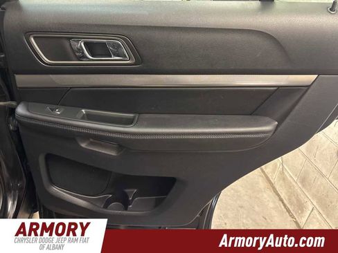 Used 2019 Ford Explorer XLT w/ Equipment Group 202A image 28