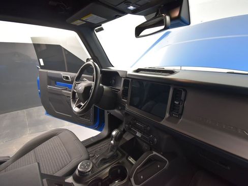 Used 2023 Ford Bronco Outer Banks w/ Sasquatch Package image 16