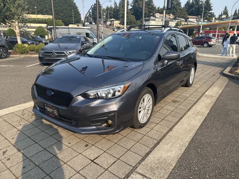 Used 2017 Subaru Impreza 2.0i Premium AWD/4WD image 1