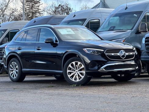 New 2026 Mercedes-Benz GLC 300 4MATIC image 2