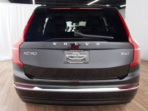 Certified 2023 Volvo XC90 B6 Plus w/ Protection Package AWD/4WD image 4