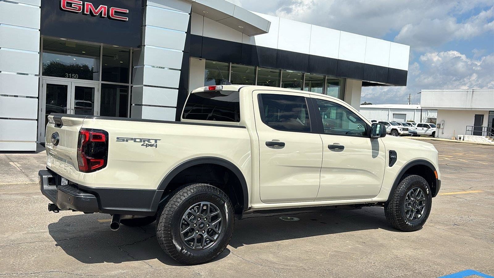 Used 2025 Ford Ranger XLT AWD/4WD image 8