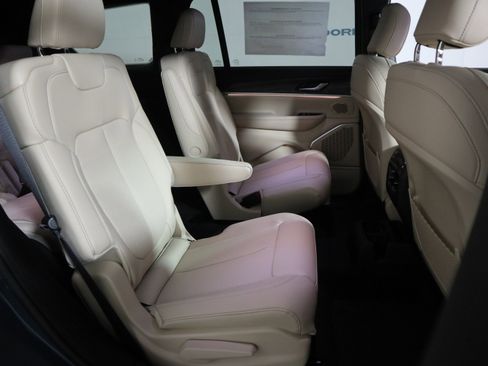 New 2026 Jeep Grand Cherokee L Limited AWD/4WD image 22