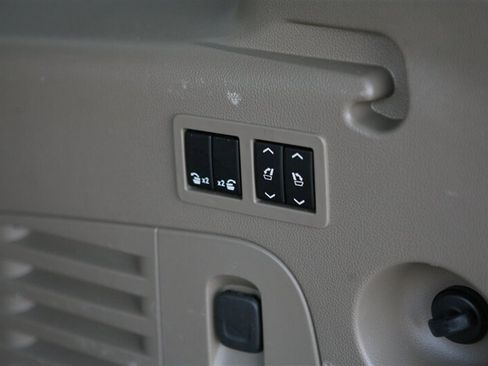 Used 2019 GMC Yukon XL SLT w/ Open Road Package image 19