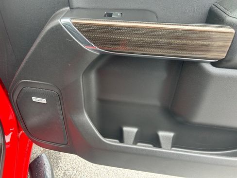 Used 2021 Chevrolet Silverado 1500 LT Trail Boss w/ Convenience Package II image 23