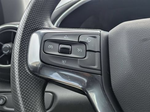 Used 2025 Chevrolet Blazer LT FWD image 23