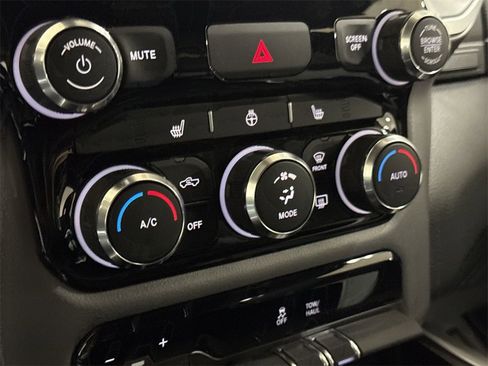 Used 2023 RAM 1500 Big Horn image 16