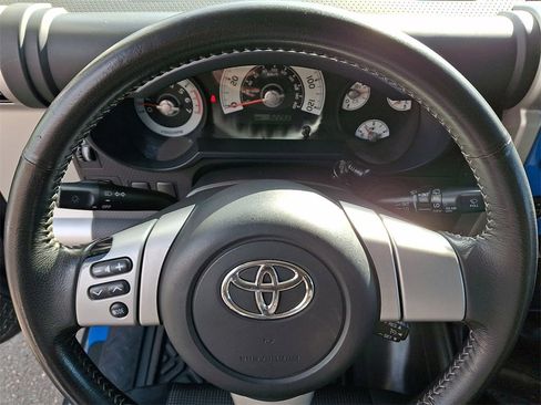 Used 2007 Toyota FJ Cruiser 4WD image 17