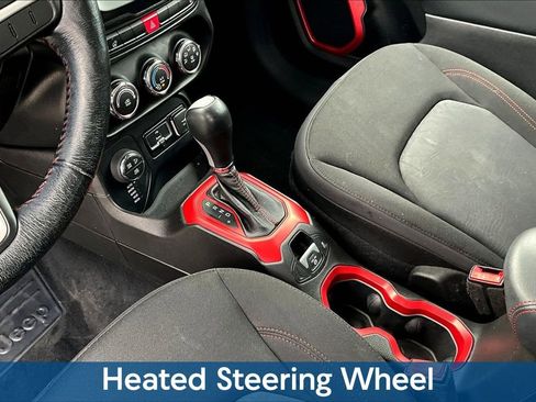 Used 2017 Jeep Renegade Trailhawk AWD/4WD image 17