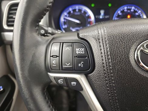 Used 2016 Toyota Highlander Limited w/ Protection Package #3 image 20