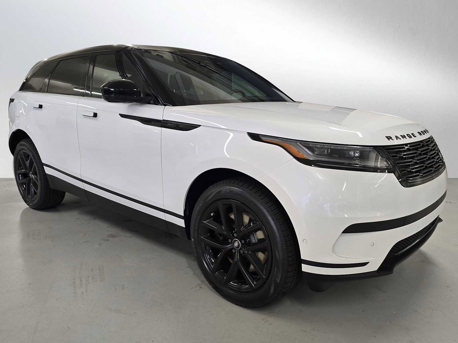 New 2026 Land Rover Range Rover Velar S AWD/4WD image 7