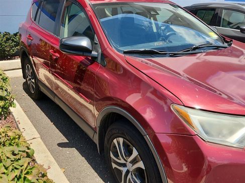 Used 2018 Toyota RAV4 LE w/ All Weather Liner Package AWD/4WD image 3