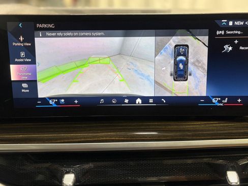 Used 2024 BMW X7 xDrive40i w/ M Sport Package AWD/4WD image 42
