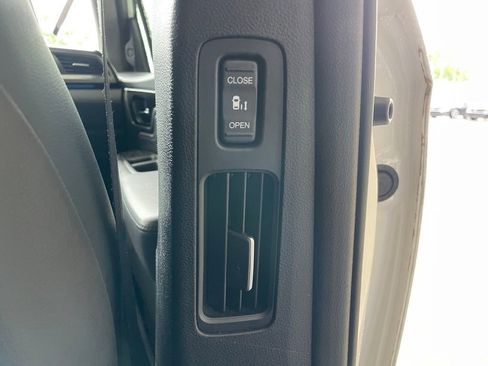 Certified 2022 Honda Odyssey Elite image 41