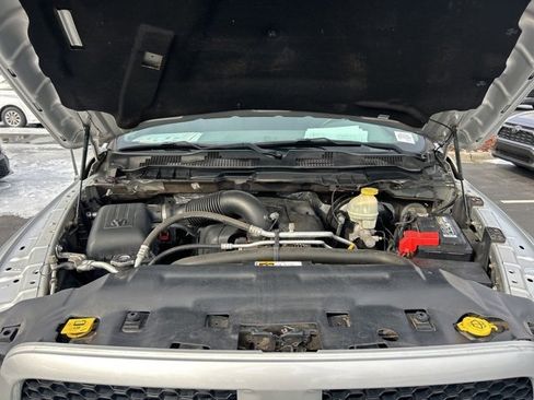 Used 2017 RAM 1500 Express image 12