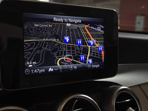 Used 2017 Mercedes-Benz C 300 Sedan image 32