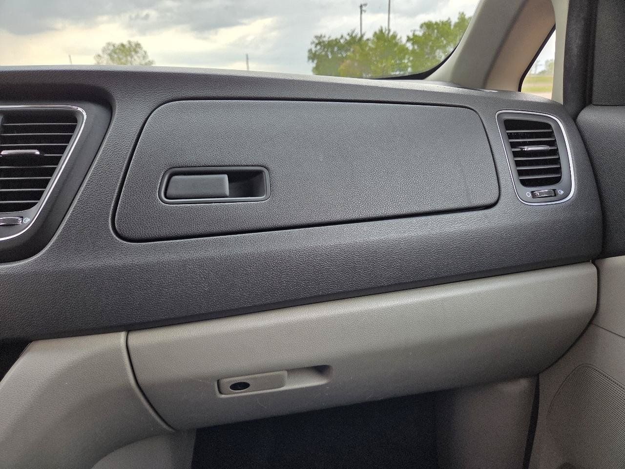 Used 2020 Kia Sedona EX FWD image 22