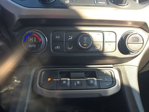 Used 2022 GMC Acadia Denali w/ Denali Ultimate Package image 36