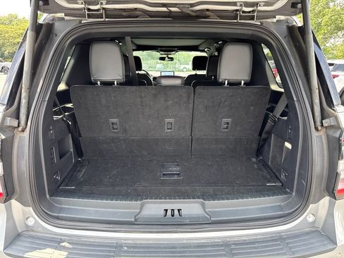 Used 2024 Ford Expedition Limited RWD image 32