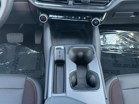 Used 2024 Chevrolet Equinox EV RS image 10